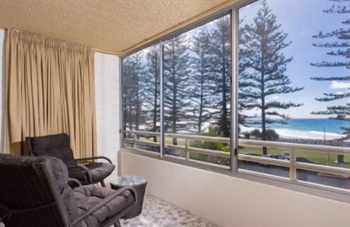 Burleigh Heads Apartment | Directly across the road from Burleigh Beach.