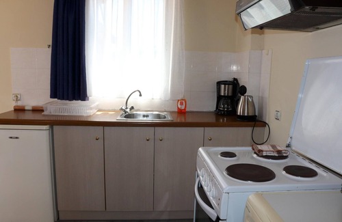 Pylos-Nestoras Apartment | Directly on the fine Memi sandy beach located studio with sea view.