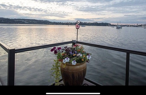 West Hills House | Directly on the water overlooking the US Navy fleet. Private boat launch.