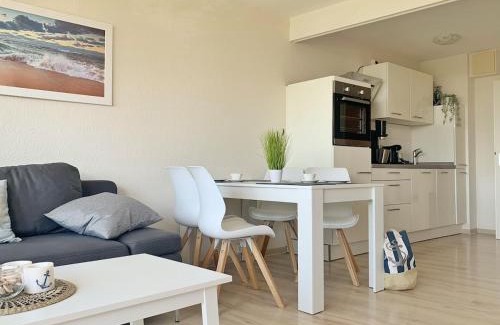 Wurster Nordseekuste Apartment | Direkt am Deich! Ferienwohnung de Prigg
