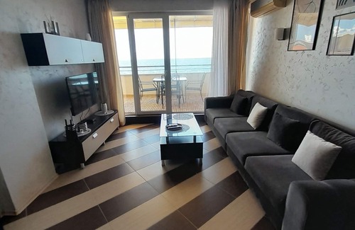 Sunny Beach Apartment | Direkt am Strand, 2 Zimmer Wohnung im Sea View Heaven Sunnybeach