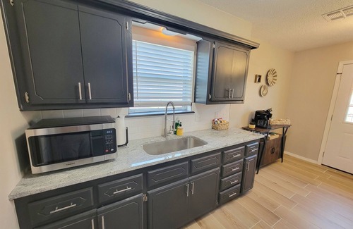 Norman House | DiscO-homa, Hot tub, Arcade 1.5 mile to OU stadium