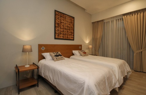 Grogol Utara Bed & Breakfast | Disco Studio (CoHaus)