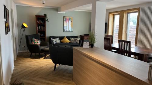 Eisenach Apartment | discovAIR - Super Zentral mit Parkplatz, 3 Schlafzimmer & Netflix & mehr