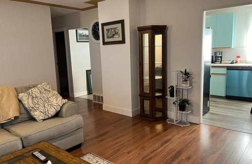 Northwest Edmonton House | Discover comfort with your family at this peaceful place to stay close to WEM.