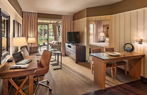 Gainey Village Villas Resort | Discover Ideally Located Suites in Gainey Ranch AZ w/Free Parking & Breakfast!