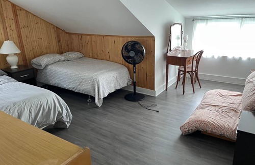 Frontenac Cabin | Discover Melody Lodge, Ontario's Best-Kept Secret Where Tranquil Nature, Adventure, and Comfort Await.