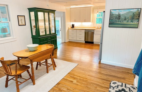 Highlands Cottage | Discover Sky High Cottage in Scaly Mountain, 10 minutes from Highlands!