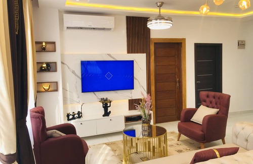 Accra Apartment | Discover the Perfect Getaway,Unwind and Explore at Our Family-Friendly Retreat!