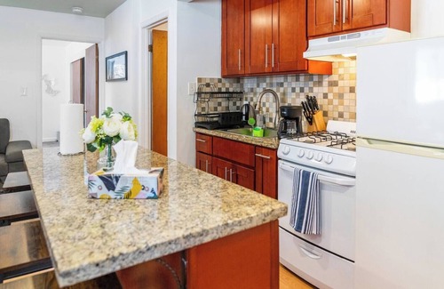 Oakland Apartment | Discover this charming residence in the heart of Oakland, CA