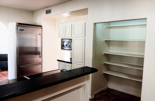 Fountain Hills House | Discover tranquility in Fountain Hills resort style desert oasis.