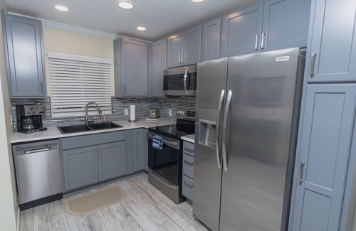 Longboat Key Condo | "Discover Your Coastal Oasis in Longboat Key, FL" and St. Armands Area