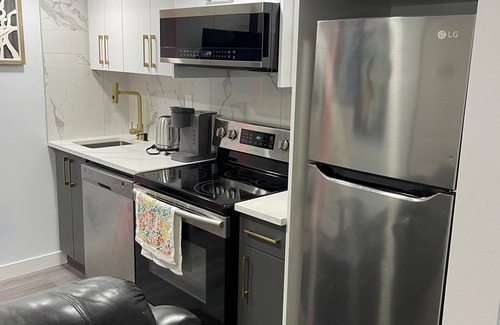 Northeast Edmonton Bed & Breakfast | Discover your ideal getaway. Relax and recharge in a space that feels like home.