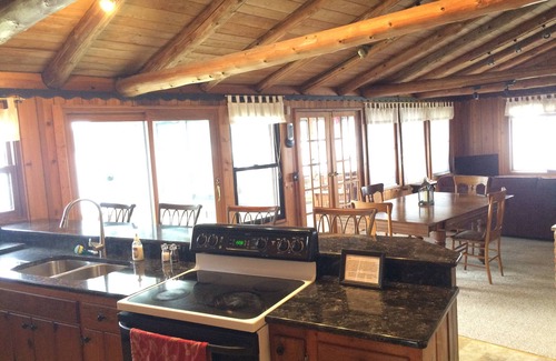 Poynette Cabin | Discover Your Private Lakeside Retreat