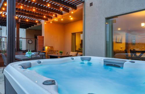 Hurricane House | Discover Zion Mountain, Private Hot Tub-3 Bedroom