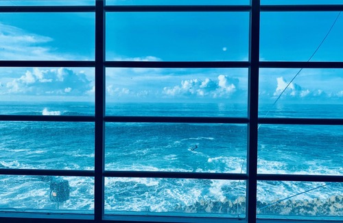 Islote Apartment | Discovery Inn Suites at 681 Ocean Drive