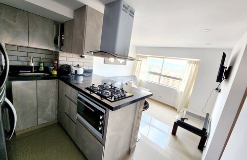 Robledo Apartment | Disfruta Medellín: Comodo Apartamento Completo con Parqueadero Privado