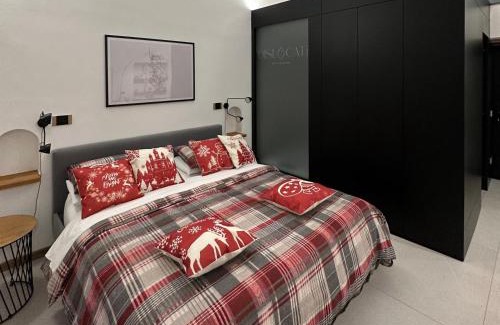 Marigliano House | Dislocati BnB - Jacuzzi privata - Cucina - TV60" - Minimal Luxury
