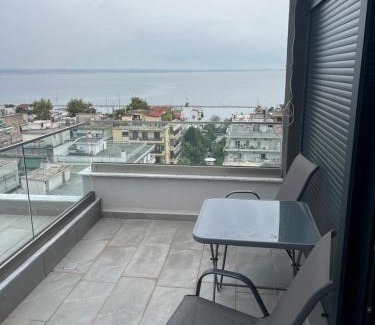 Kalamaria Apartment | DISTRiCT01 Penthouse