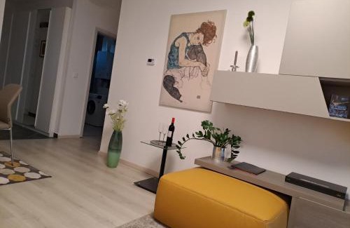 Debrecen Apartment | DISZTINGVÁLT Apartman, free garage