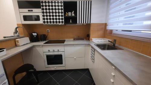 Debrecen Apartment | DISZTINGVÁLT Apartman, free garage