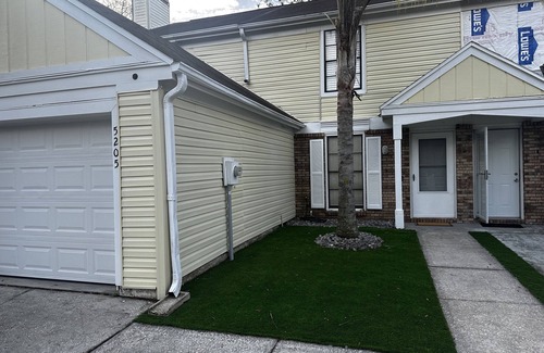 Greater Northdale House | Dito’s Casita
