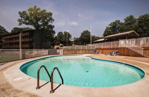 Notch Estates House | Divine 9 Condo -Fishing Lake & Hiking Trails