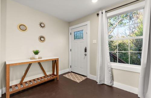 Denver Heights Apartment | Divine Cargo