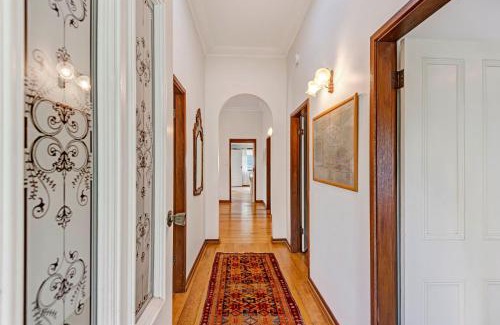 Bangalow House | Divine Cottage - Main Street Bangalow