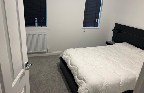 Ebbsfleet Valley House | Divine house