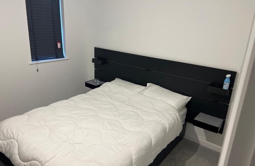 Ebbsfleet Valley House | Divine house