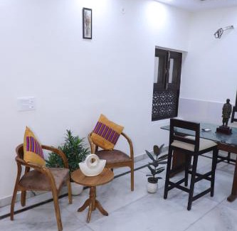 Saket Apartment | Divine India Service Apartment 1Bhk,L-36B,Saket