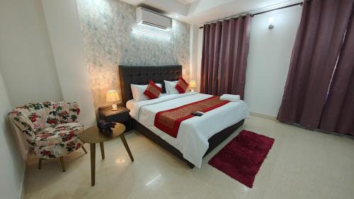 Saket Apartment | Divine India Service Apartment 4BhkJ-45