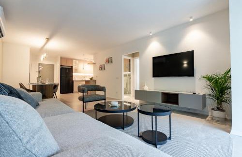 Old North Apartment | Dizengoff Deluxe Retreat