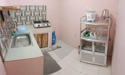 Cabanatuan Apartment | DJCI Apartelle Walk to Robinson & NE Pacific Mall 3 Min to SM Cabanatuan