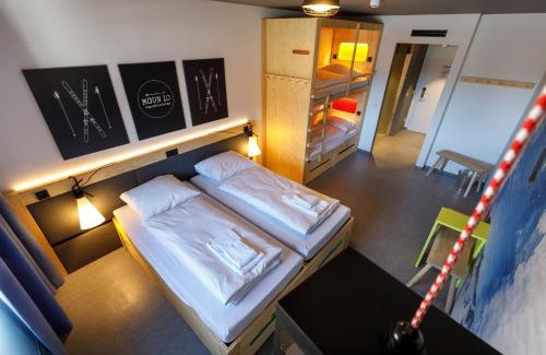 Garmisch-Partenkirchen Hostel | DJH moun10 Jugendherberge - Youth Hostel - membership required!