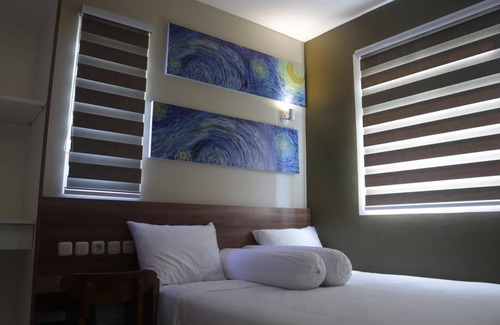 Palmerah House | Djuragan Kamar Slipi