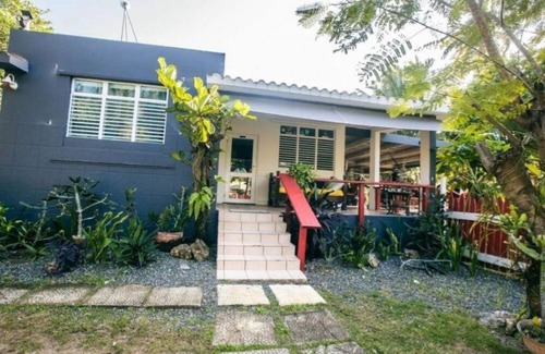 Islote Apartment | DK Back Yard Surf Shack- Complete Apartment