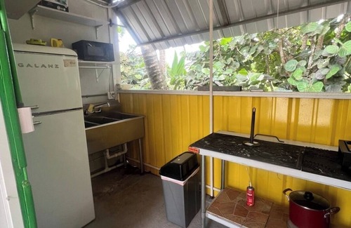 Islote Apartment | DK Backyard's Green Apartment