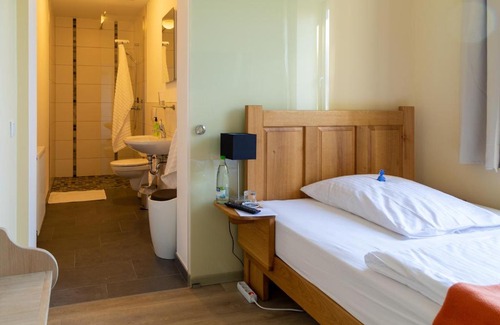 Heinersdorf House | DK Glasmanufaktur GmbH