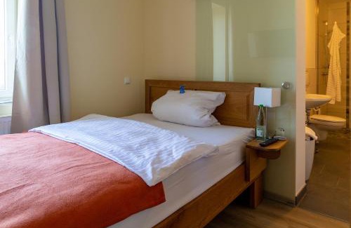 Heinersdorf House | DK Glasmanufaktur GmbH