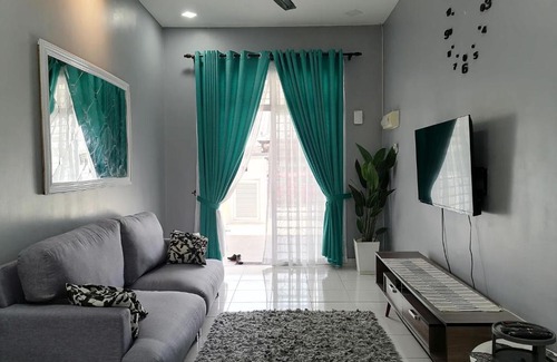 Bandar Penawar House | DKAMAR Homestay At Desaru, IKEA Concept, Wifi, 3 Airconds, Nearby Desaru Beach