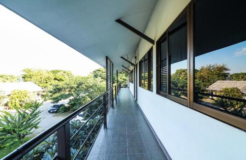 Lamphun Hotel | Dnk Baan Suan