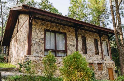 Mang Yang Cabin | Do Luong Legend Camping & Resort