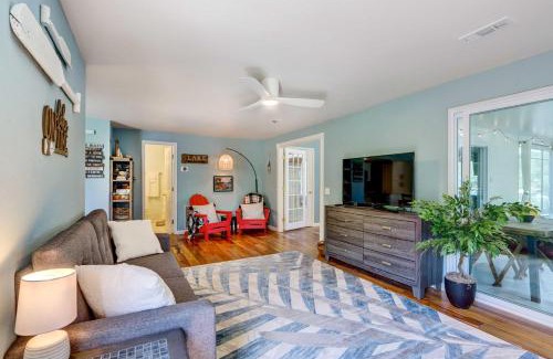 Sunrise Beach House | Dock and Kayaks Lakefront Retreat in Sunrise Beach