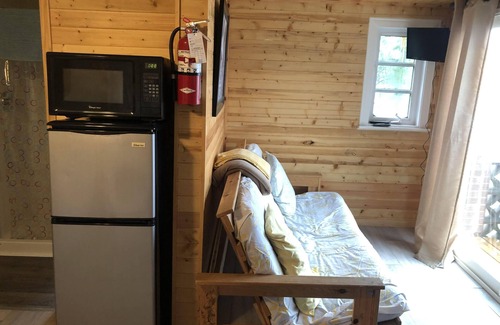 Wasaga Beach Cottage | Dock Life Beach 1 - Cottage 11, Riverside 2 bedroom, 3 min walk to Beach 1