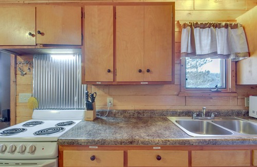 Park Rapids Cabin | Dock & Resort Amenities: Park Rapids Cabin!