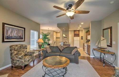 Lake Ozark Condo | Dock, Slip & Pool: Breezy Lake Ozark Escape