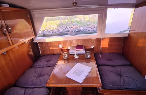Ouistreham Boat Rental | Docked boat