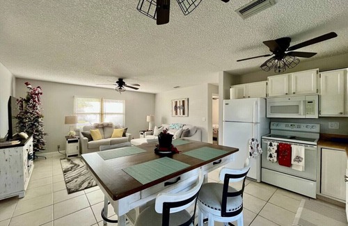 Fedhaven House | Dockside Dreams for 4